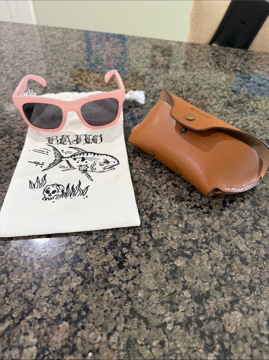 Bajio Cometa Pink Women's Sunglasses With Brown Leather Case